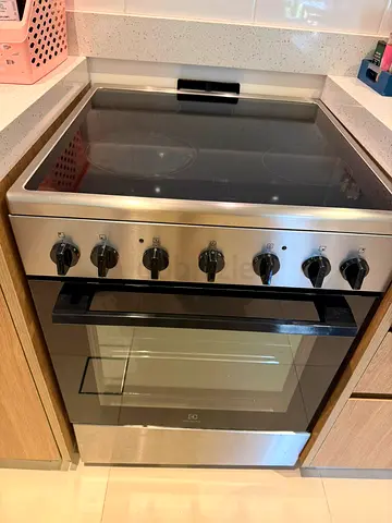 Electrolux ceramic cooker 60cm