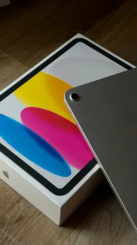 Apple iPad A16 11-inch (Wi‑Fi) 256GB, with original box and charger - Good condition