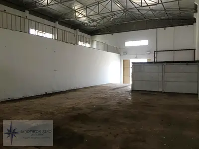 8000 Square Feet Warehouse with 3 rooms and attached bath