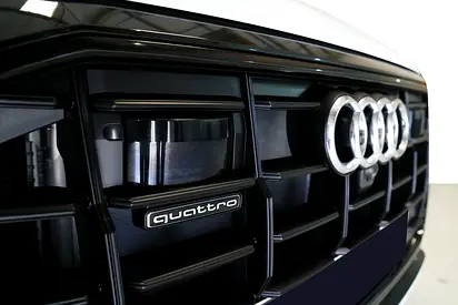 2023 AUDI Q8 thumbnail 15
