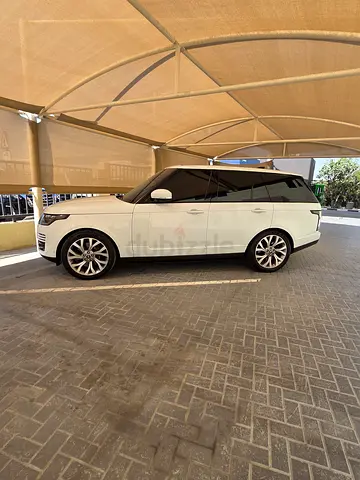 Land Rover Range Rover Vogue SE Supercharged 2018 | GCC Specs