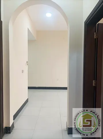 1BHK WITH BALCONY AVAILABLE FOR YEARLY RENT