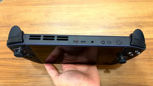 Lenovo Legion Go S Z1 Extreme 32GB Ram | Steam OS + dbrand travel case + screen protector