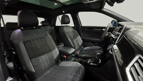 صورة 6 لـ 2023 Volkswagen T-ROC