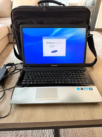 Samsung Laptop Samsung Series 3 300E — NP300E7A-A04UK (UK model, ~2011/12)