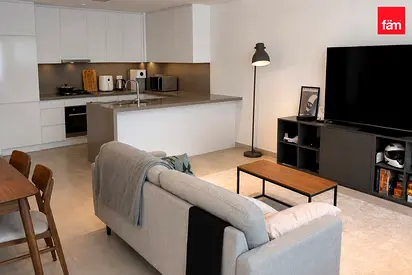 Large APT. I Amazing Facilities