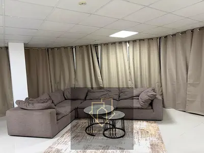 استوديو ( أول ساكن ) فرش نظيف جدا | مساحه كبيره جدا | اطلاله | بنايه عائلات | المويهات 2
