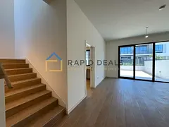 Close to Amenities, 3BR+M Single Row Townhouse