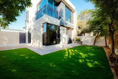 Single Row | Landscaped | Vacant | Negotiable