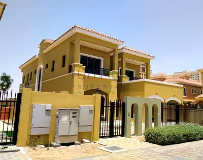 5BR Villa | Swimming Pool | Huge Plot