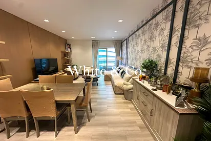 2 bed + Maid | upgraded unit | Lake View