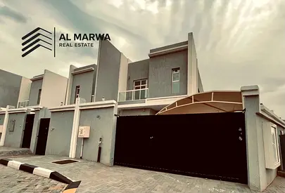 Limited offer luxurious villa with amazing layout
