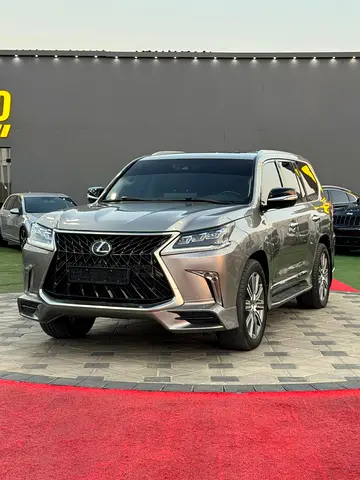 Lexus LX 570 Sport S+ 2016 | GCC Specs | Pristine Condition