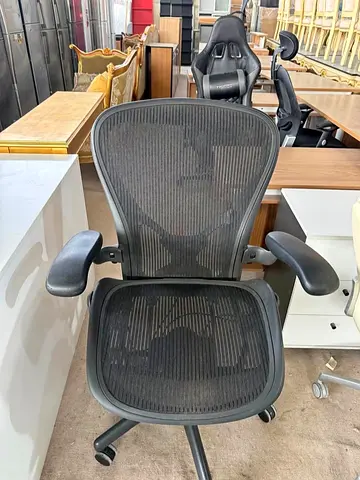 Herman Miller Aeron chair for selling.good condition only little use