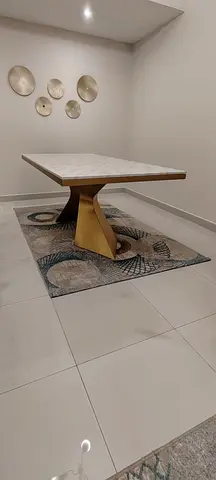 Dinning table