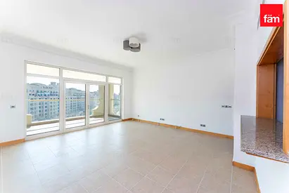 High Floor I Park View I Vacant