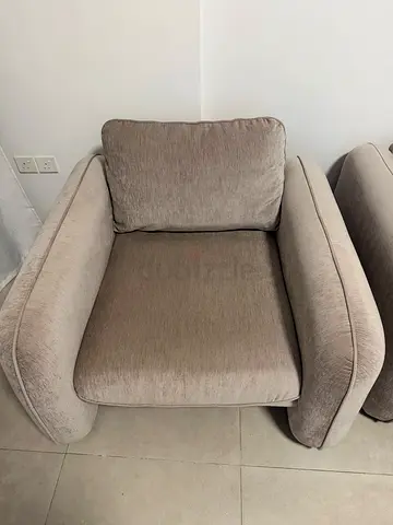 Velvet Armchair from Home center , in perfect new condition Still under Warranty