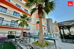 Fully furnished 2 BHK, Maintained Apt