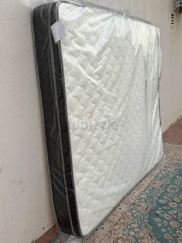 Mattress Modern comfort mattress, ideal for home and hotel use. All sizes available.
