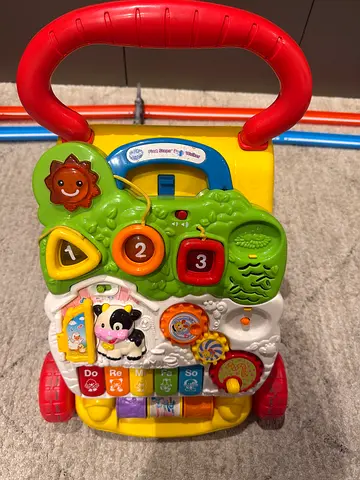 VTech First Steps Baby Walker
