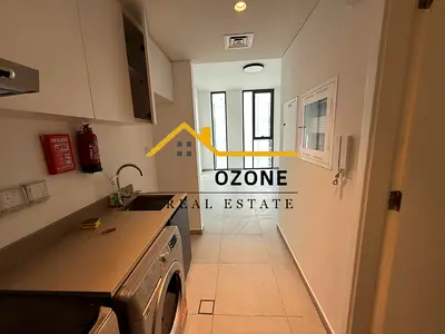 Specious studio For Sale in Solo Building
