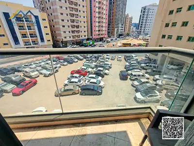 امتلك نمط حياة مريح في شقة لقطة غرفتين وصالة بالنعيمية 1 مقابل مدارس الحكمة مباشرة بتكييف مركزي وأفضل سعر