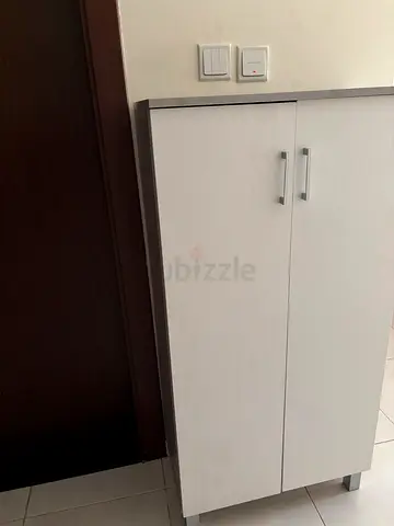 SHOW CABINET