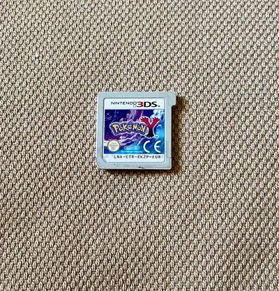 Pokemon Y Game Cartridge - Nintendo 3DS