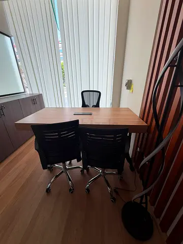 Full Office Furniture 90% Discount