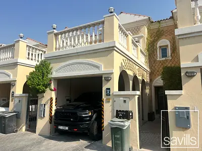 Available Now | 2 Bed TH | Close to Mall