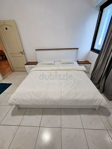 5piece King size bedroom set frame with mattress and bedside tables - 6 drawer Dresser and mirror