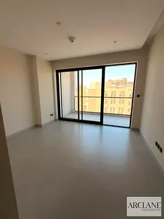 Distress Deal | 2 Bedroom | Closed Kitchen