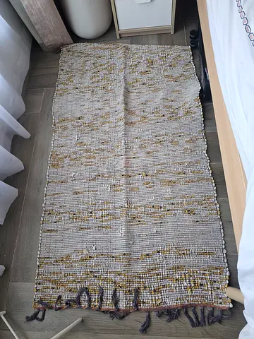 Carpet bedroom
