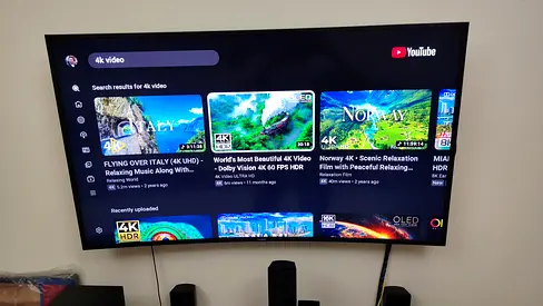 Samsung 55 Curved 4K UHD Smart TV | UA55KU7350KXZN | Excellent Condition | Original Remote Stand
