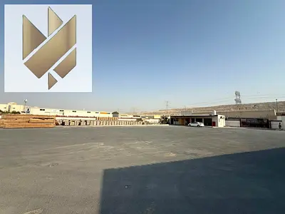 حوطة للإيجار في الصناعية 15 – موقع استراتيجي على شارع رئيسي