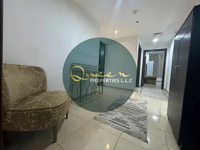 شقة مفروشة غرفتين وصالة للإيجار الشهري في الراشدية ٣ عجمان ببناية الثريا ١ أعلى سوبر ماركت اسطنبول شامل الفواتير والإنترنت بـ ٥٠٠٠ درهم وتأمين مسترد ١