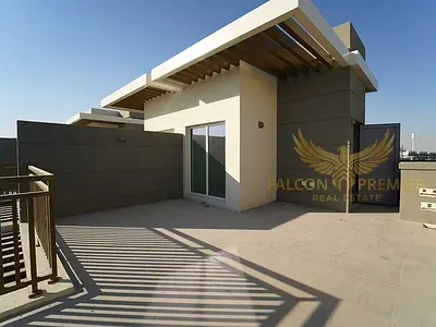 3BR Townhouse | Bright & Spacious | Vacant | Well Maintained