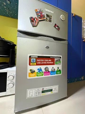 GEEPAS FRIDGE 125L DOUBLE DOOR DEFROST