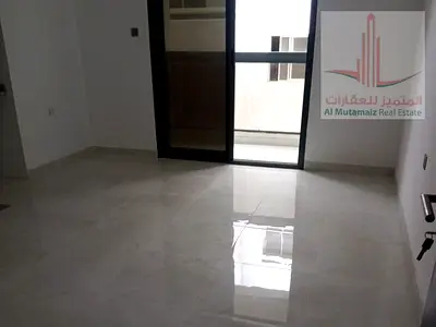 Studio apartment for rent with a balcony, excellent location, good size, and a great price.