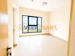 Family Friendly | Huge Balcony | Vacant 3BR Duplex
