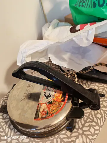 Used National double roti/chapati maker - good working condition
