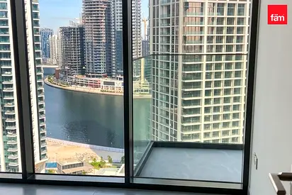 Canal View| New Building| Easy Mall Access