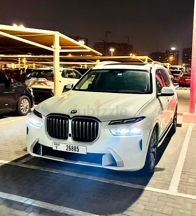 BMW X7 xDrive40i 2023 Luxury SUV - American Specs