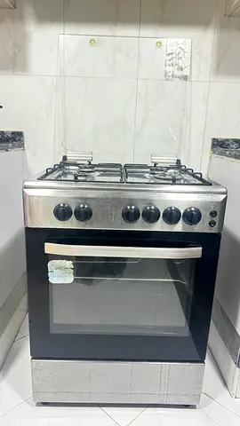 Gas stove 4 burners