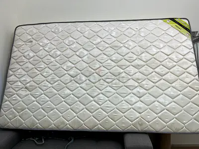 Home Box Lightly used Mattress . Size 120x200cm