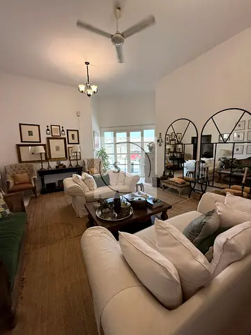 Well-Maintained | Spacious Villa | Move-in Ready