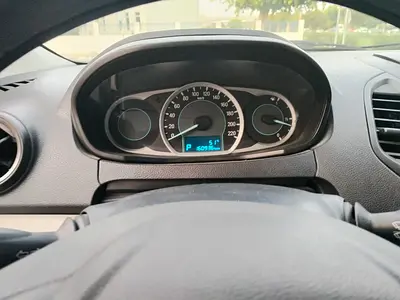 2016 FORD FIGO 照片 17