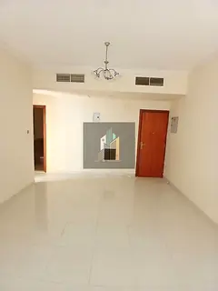 Neat and clean apartment, family building - Premium location with free parking