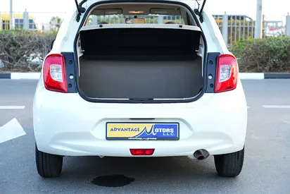 صورة 7 لـ 2020 Nissan MICRA
