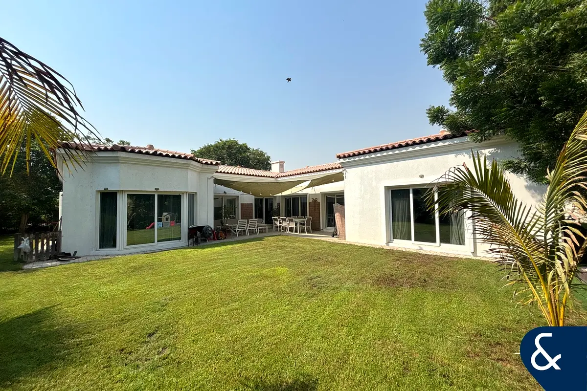 Well-Maintained | Landscaped | Close to Gate